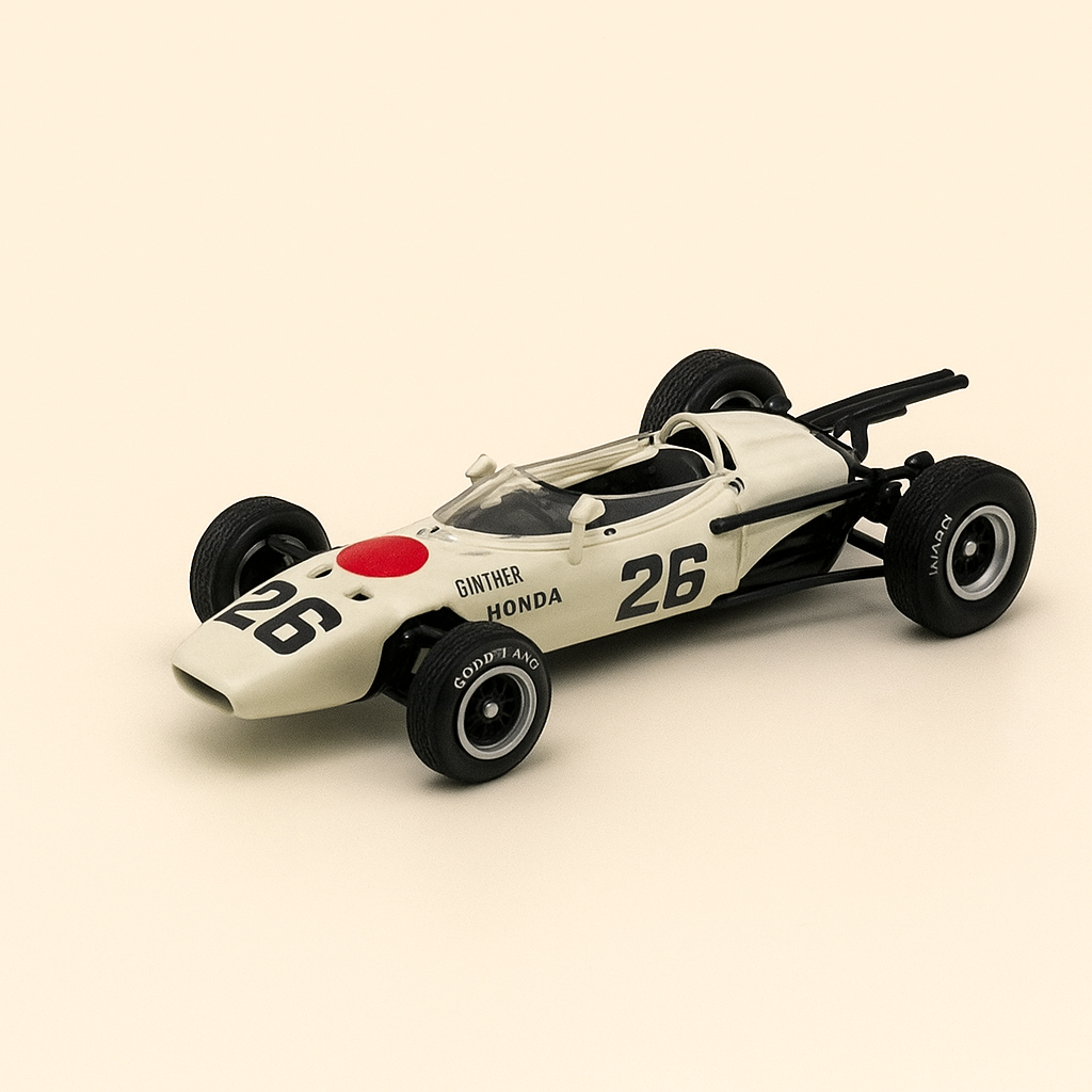Wäiss Honda RA272 Nummer 26 vun 1965 (Formel 1)