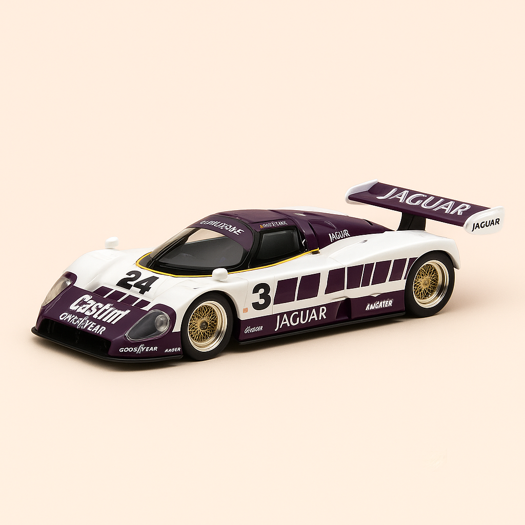 Photo professionnelle de la voiture miniature Jaguar Xjr12 Blanche Et Violette Numero 3 24 Heures Du Mans De 1990 - Image clean haute qualité