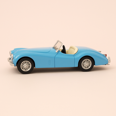 Photo professionnelle de la voiture miniature Jaguar Xk 120 Roadster Bleue - Image clean haute qualité