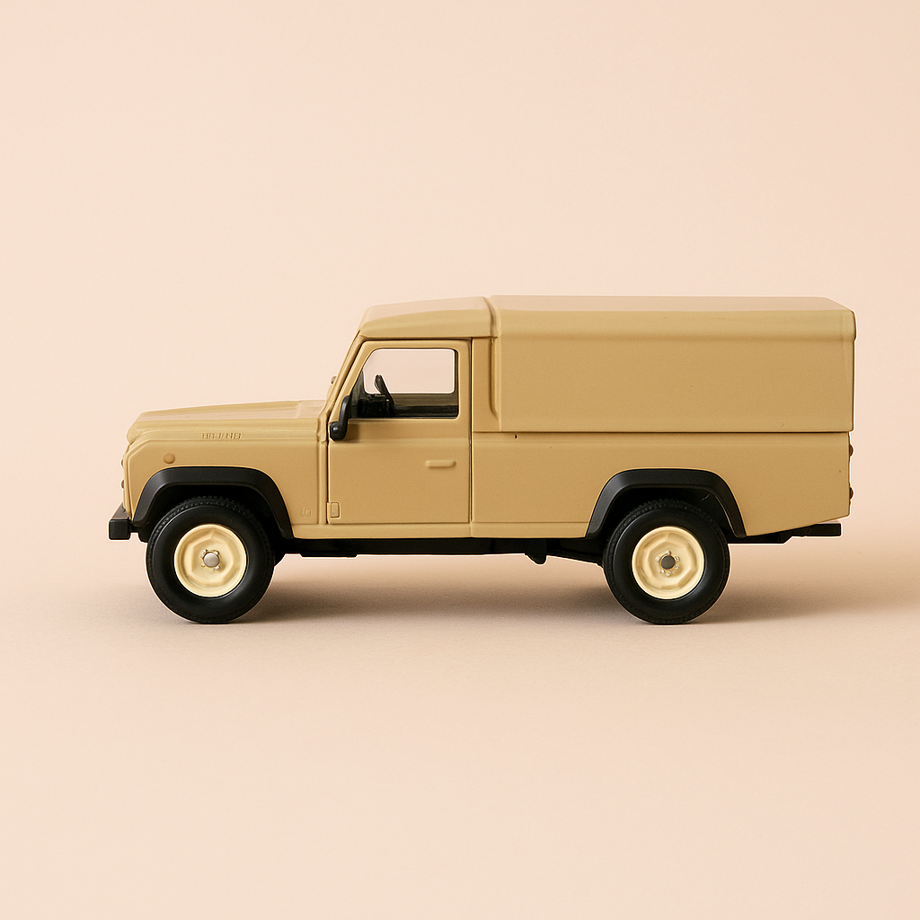 Land Rover Defender Military Light Brown (Collezione Solido)