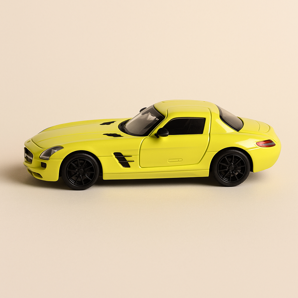 Mercedes-Benz SLS AMG żółty