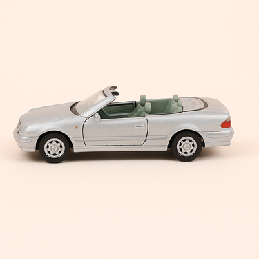 Photo professionnelle de la voiture miniature Mercedes Clk320 Cabriolet Grise - Image clean haute qualité