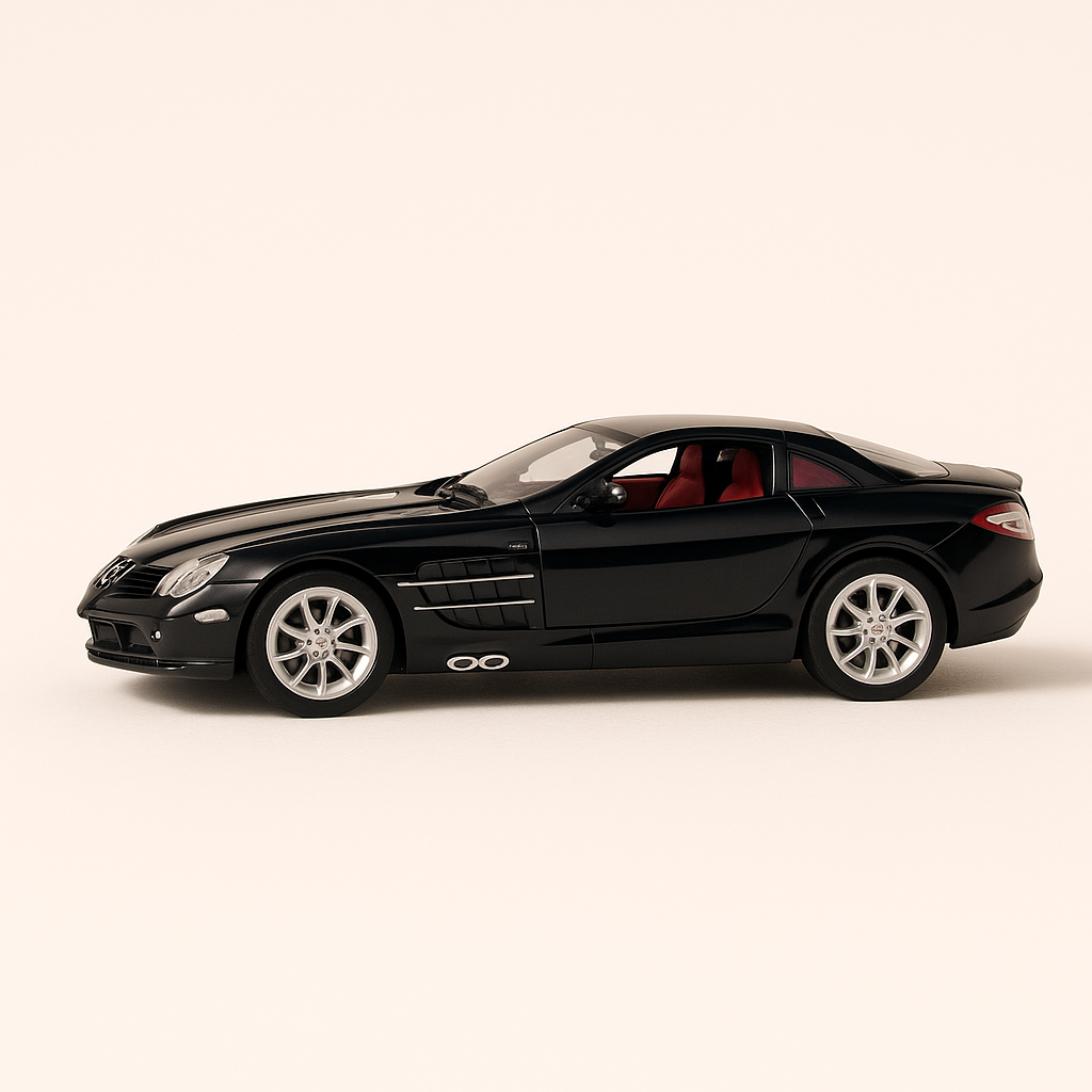 Photo professionnelle de la voiture miniature Mercedes Slr Mclaren Noire De 2004 - Image clean haute qualité