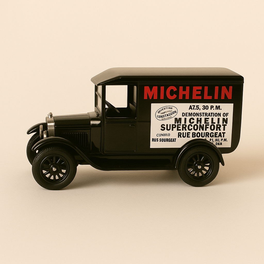 Photo professionnelle de la voiture miniature Morris Cowley Shanghai Michelin - Image clean haute qualité