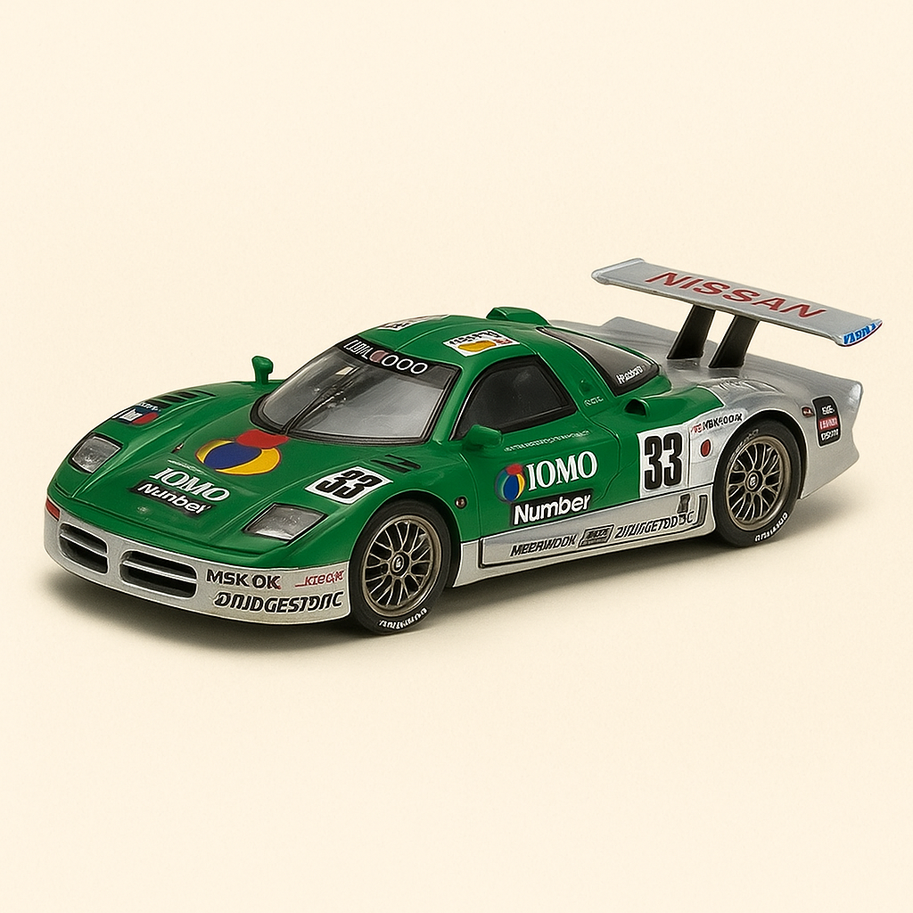 Zielono-szary Nissan R390 GTI numer 33 (24-godzinny wyścig Le Mans z 1998 r.)