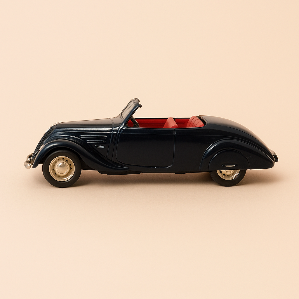 Photo professionnelle de la voiture miniature Peugeot 402 Cabriolet Bleue Foncee Boite Plexi - Image clean haute qualité