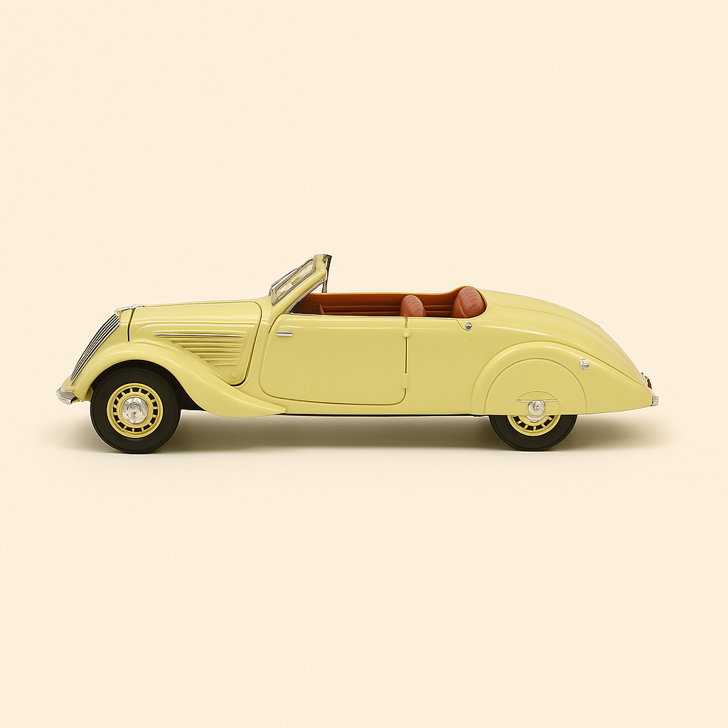 Photo professionnelle de la voiture miniature Peugeot 402 Eclipse Beige De 1936 - Image clean haute qualité