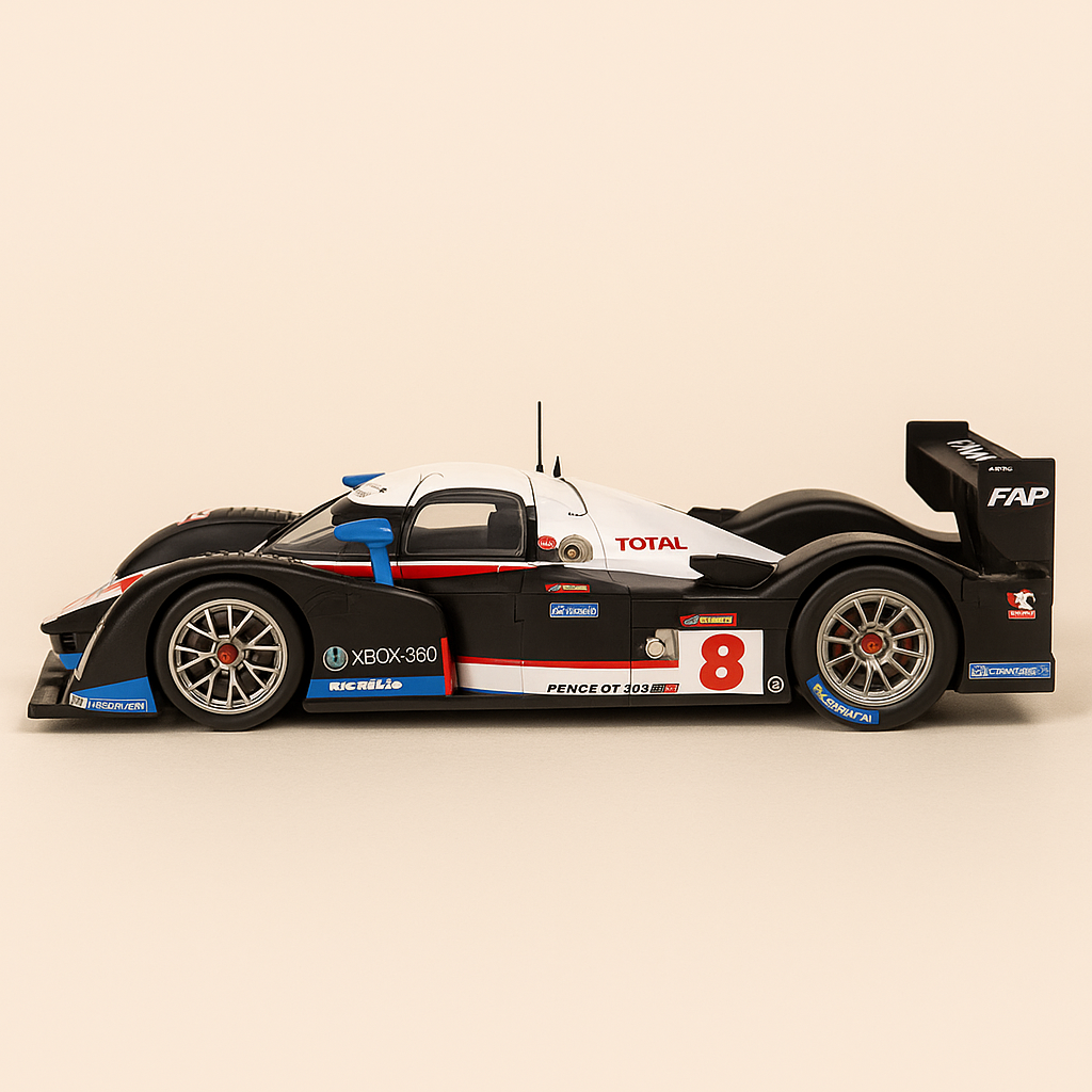 Peugeot 908 HDI FAP schwaarz-wäiss Nummer 8 (24 Stonnen vu Le Mans 2007)