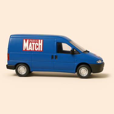 Photo professionnelle de la voiture miniature Peugeot Expert Bleu Avec Publicite Paris Match - Image clean haute qualité