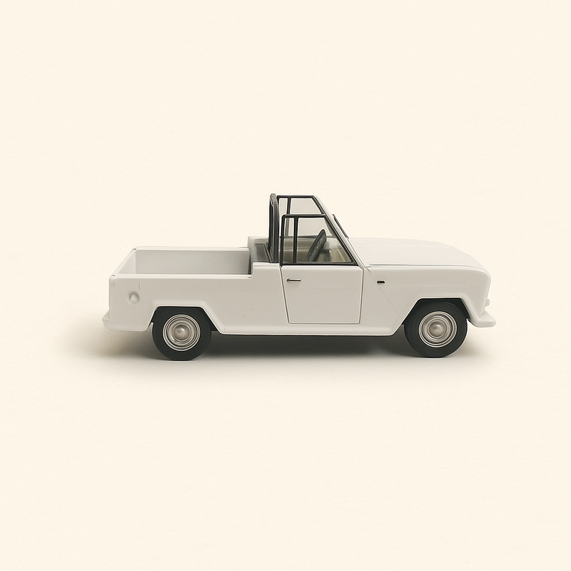Biały Renault 4 Arnault-Tarentelle