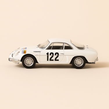 Photo professionnelle de la voiture miniature Renault Alpine A108 Tour De France Blanche De 1960 Numero 122 - Image clean haute qualité