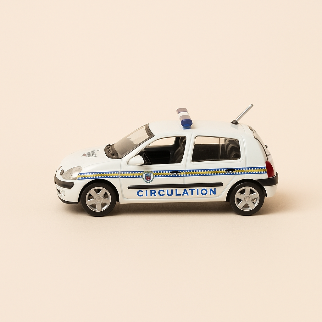 Renault CLIO wäiss POLICE