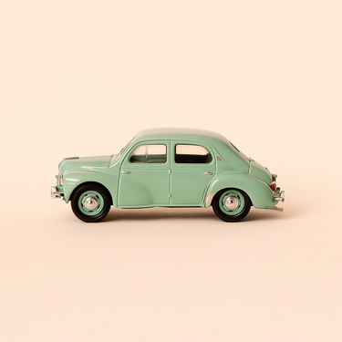 Photo professionnelle de la voiture miniature Renault Fregate Verte Pale De 1958 - Image clean haute qualité