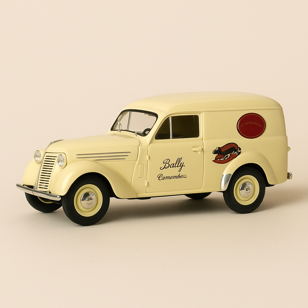 Renault Juvaquatre beige tolée avec publicité BALLY