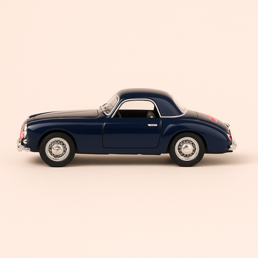 Photo professionnelle de la voiture miniature Simca Gordini 8 Sport Bleue De 1950 Rallye De Monte Carlo - Image clean haute qualité