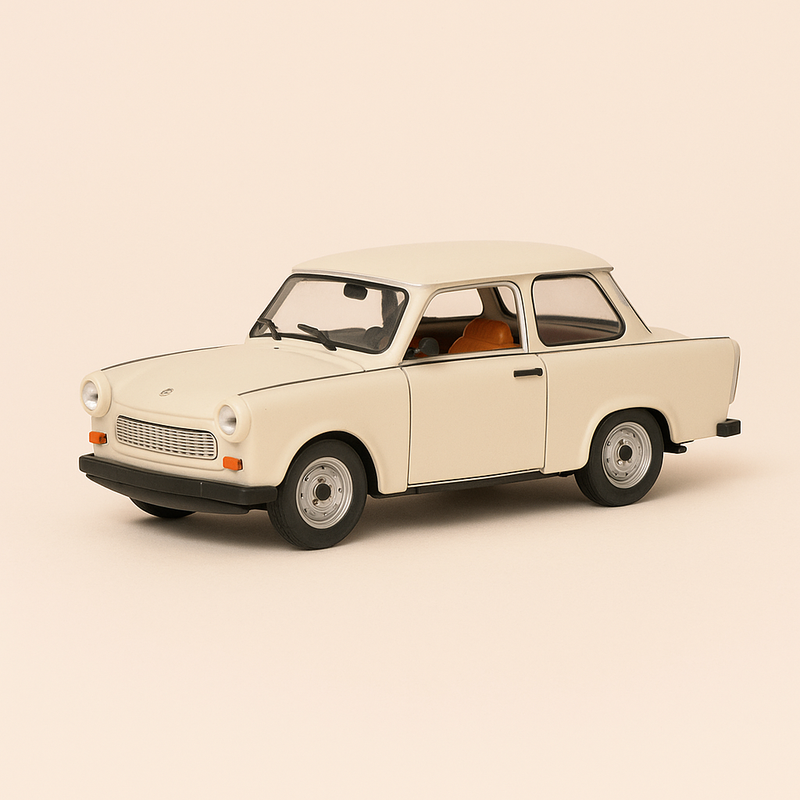 Trabant 601 bianca/beige chiaro del 1980 (Auto Plus)