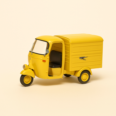 Photo professionnelle de la voiture miniature Vespa Ac4T Jaune De 1963 La Poste Ptt - Image clean haute qualité