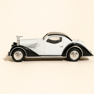 Photo professionnelle de la voiture miniature Voisin C27 Aerosport De 1934 - Image clean haute qualité
