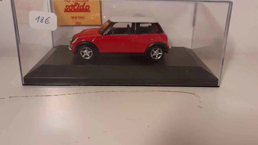New-mini rouge et toit blanc de 2001 (Solido) Bernard Miniatures