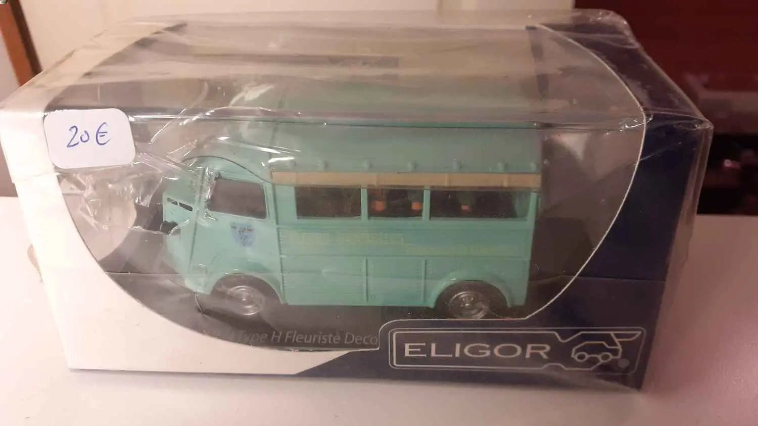 Voitures Miniatures Citroën type H vert fleuriste - décorateur - Bernard Miniatures