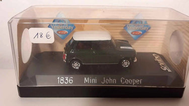 Voitures Miniatures Mini Cooper John Cooper verte - Bernard Miniatures