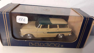 Voitures Miniatures Simca Marly beige et verte - Bernard Miniatures